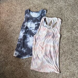 Old Navy Black and Gray Tank Top Sleeveless Style Workout Shirts. set of 2
